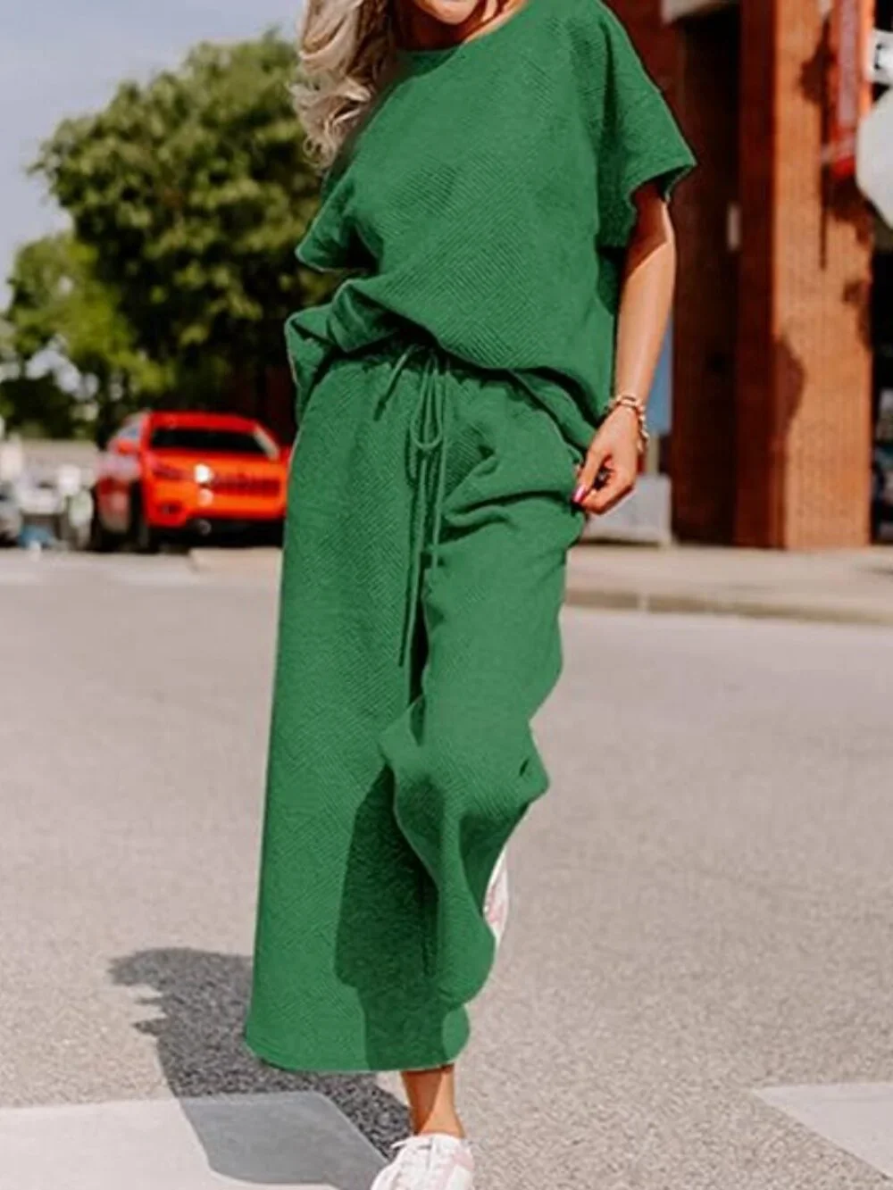 Women's 2 Piece Outfit, Textured Sweatsuit Wide Leg Pant - Like New - M